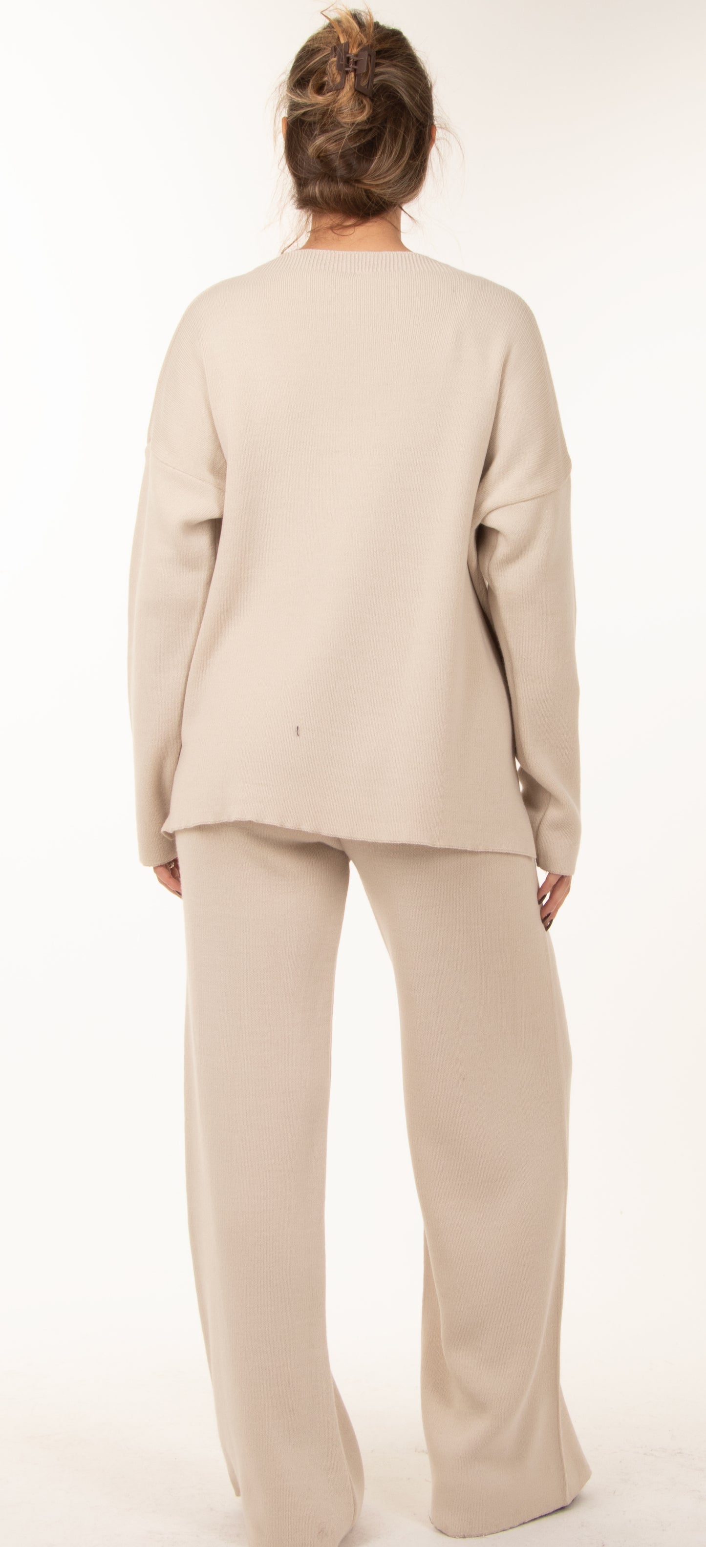 Completo in maglia panna